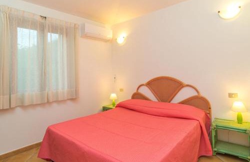 Costa Rei Casa | Holiday Home Rei Sole Trilo - REI320 by Interhome