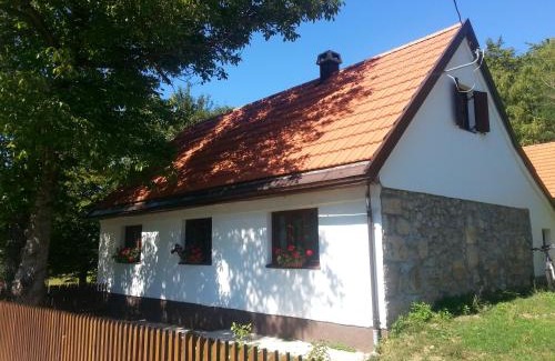 Brusane Casa | Holiday Home Rizvan City