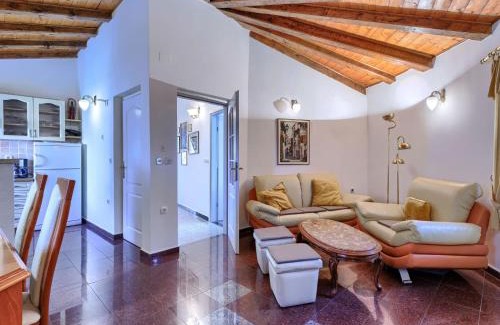 Krsan Casa | Holiday Home Rotonda by Interhome