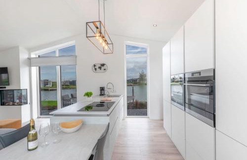 Wemeldinge Casa | Holiday Home Ruisweg 28 by Interhome
