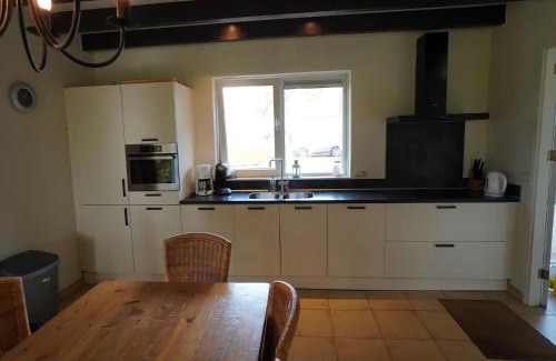 Schoonoord Casa | Holiday Home Schoonoord near Kibbelkoele, cleaning included