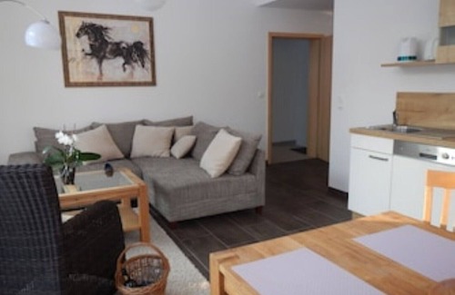 Storkow Apartamento | Holiday home Seebrise ***** FW B3 right on the lake