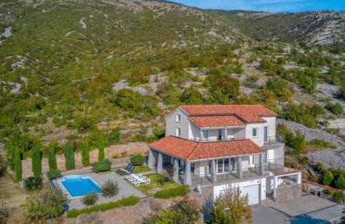 Vratarusa Casa | Holiday Home Senj by Interhome