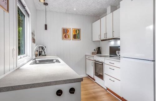Skygge Casa | Holiday Home Sibbe by Interhome
