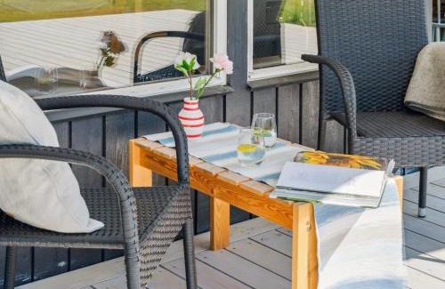 Udsholt Casa | Holiday Home Sjard - 700m from the sea by Interhome
