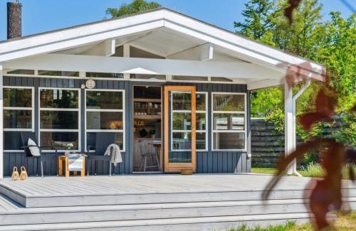 Udsholt Casa | Holiday Home Sjard - 700m from the sea by Interhome