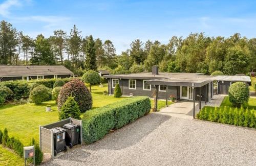 Helberskov Strand Casa | Holiday Home Söffren - 150m from the sea by Interhome