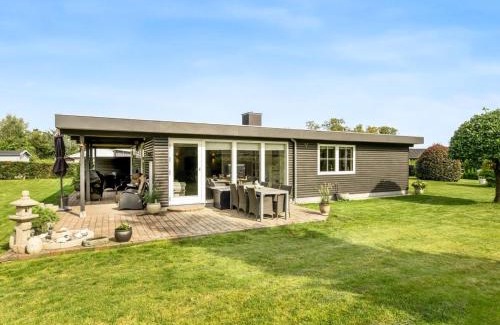 Helberskov Strand Casa | Holiday Home Söffren - 150m from the sea by Interhome
