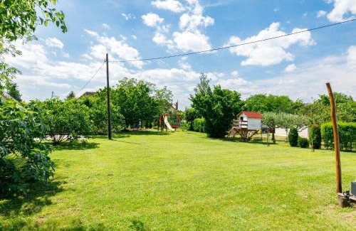 Balatonszemes Casa | Holiday Home Sundance by Interhome