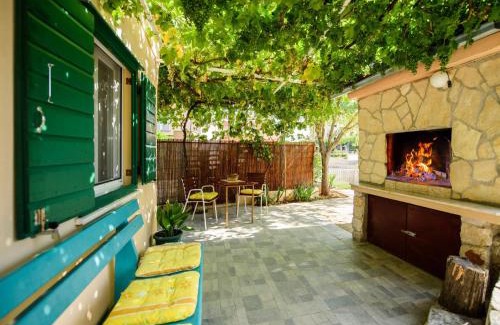 Mejasi Casa | Holiday Home Taja by Interhome