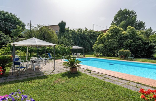 Nozanno Casa | Casa de vacaciones "Tenuta Il Ponte - Dama" con piscina compartida, jardín privado y Wi-Fi