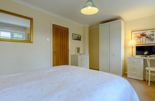 Constantine Bay Casa | Holiday Home Thia