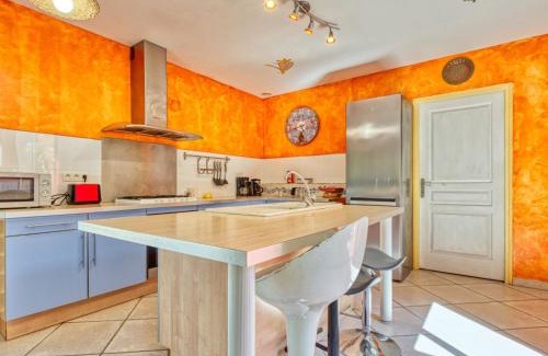 Naujac-Sur-Mer Casa | Holiday Home Tina by Interhome