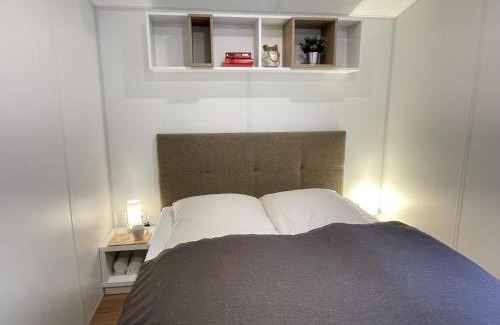 Riedenburg Casa | Holiday Home Tiny Haus Carolin by Interhome