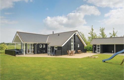Nr. Lyngby Strand Casa | Holiday Home Toftevej Løkken V