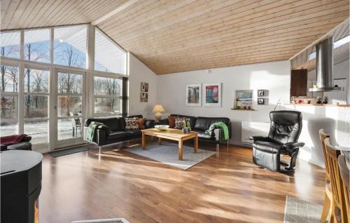 Arrild Ferieby Casa | Holiday Home Toftlund With A Fireplace 09