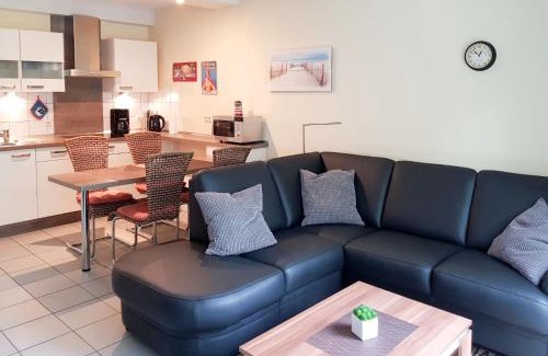 Tossens Casa | Holiday Home Tossens-6 by Interhome