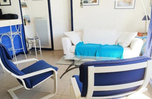 Crozon Casa | Holiday Home TY Greg by Interhome