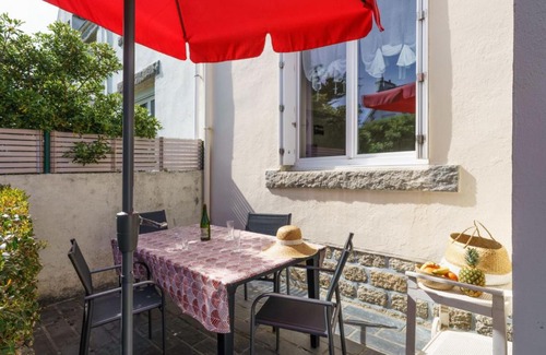 Penmarch Casa | Holiday Home Ty Martelod by Interhome