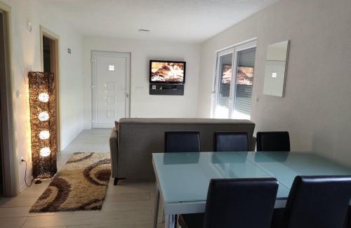 Mali Radic Casa | Holiday home Una - H