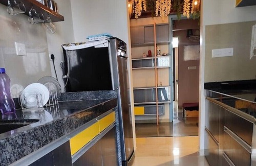 Amarnath Condominio | Holiday Home Universe¶ -4BR Luxury Lake View