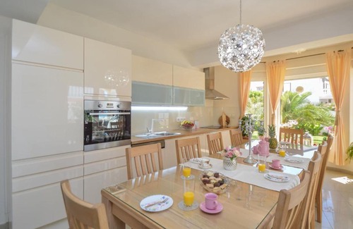 Tribunj Casa | Holiday Home Valdor by Interhome