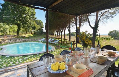 Massa Martana Casa | Holiday Home Vepres by Interhome