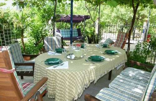 Sucuraj Casa | Holiday Home Villa ANiMa-Mia by Interhome