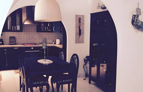 Los Cortijillos Casa | Holiday Home 'Villa Eden' with Mountain View, Wi-Fi and Air Conditioning