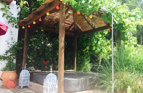 Los Cortijillos Casa | Holiday Home 'Villa Eden' with Mountain View, Wi-Fi and Air Conditioning