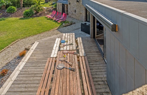 Kerlouet Casa | Casa de vacaciones 'Villa Léonie - Piscine Intérieure' con terraza, jardín y Wi-Fi