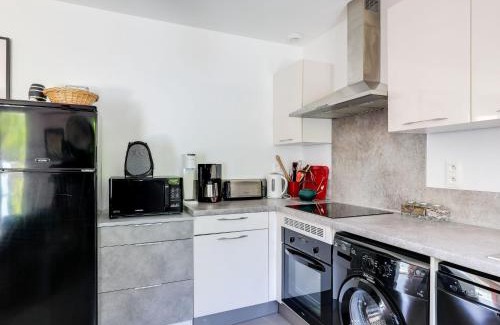 Le Dramont Casa | Holiday Home Villa Robinson by Interhome