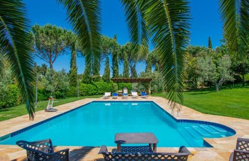 Cecina Casa | Holiday Home Villa Rosa by Interhome