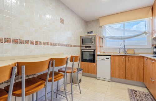 El Castell de Montornés Casa | Casa de vacaciones 'Vistabella' con piscina privada, Wi-Fi y aire acondicionado