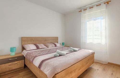 Filipana Casa | Holiday Home Vita by Interhome