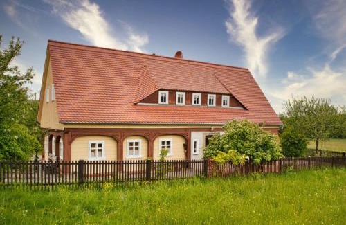 Grossschoenau Apartamento | Holiday home Wiesenhäusel