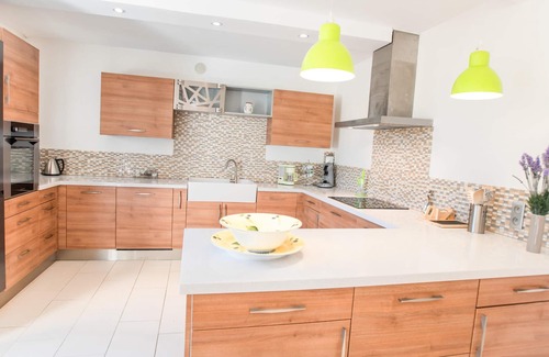 Sorgues Casa | Holiday home with airco in beautiful wine region