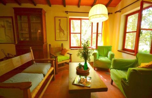 San Marcello Piteglio Casa | Holiday Home with Garden and shared pool