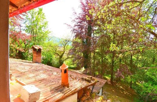 San Marcello Piteglio Casa | Holiday Home with Garden and shared pool