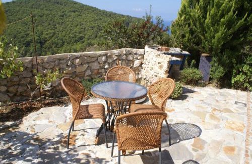Asklipiio Casa | Holiday Home with Garden in Kritinia