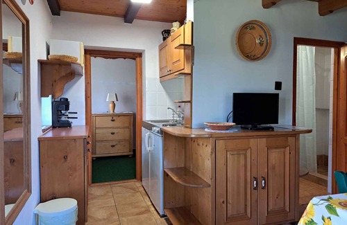 Tiszafured Casa | Holiday home with outdoor pool, air conditioning and WiFi