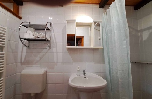 Tiszafured Casa | Holiday home with outdoor pool, air conditioning and WiFi