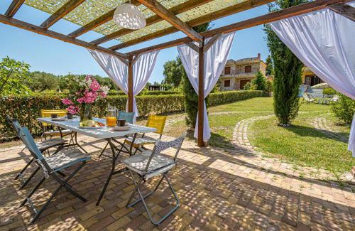 Polichrono Casa | Holiday home with panoramic view of the forest