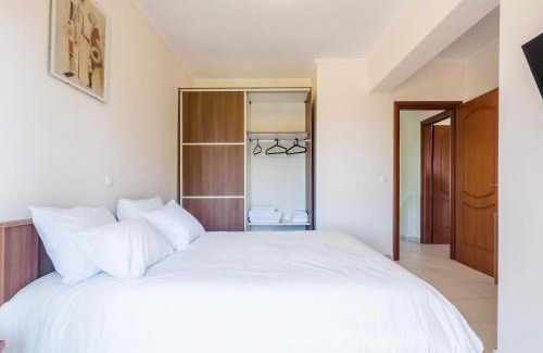 Polichrono Casa | Holiday home with panoramic view of the forest