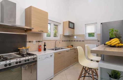 Prodol Casa | Casa vacacional con piscina y aire acondicionado