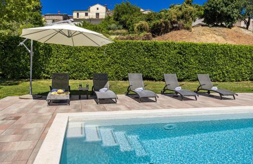 Trviz Casa | Holiday Home with pool and garden