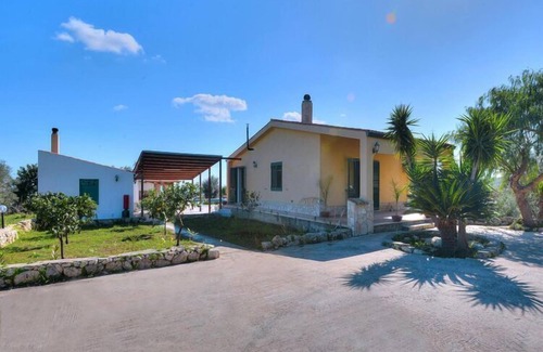 Floridia Casa | Casa vacacional con piscina privada en Floridia