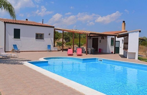 Floridia Casa | Casa vacacional con piscina privada en Floridia