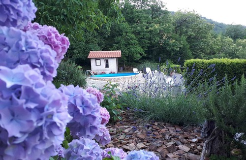 Opatija Casa | Casa vacacional con vista al mar y alberca
