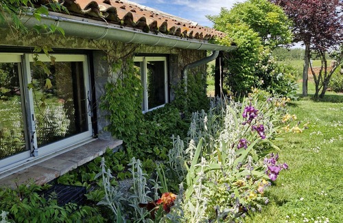 Marliac Casa | Casa de vacaciones con piscina compartida y vistas a la montaña